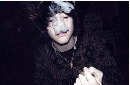 boy-cute-hair-smoke-weed-Favim.com-352326_large.jpg