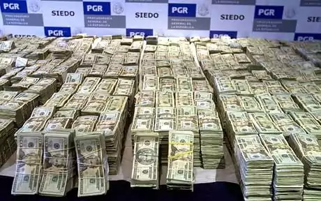 cash-mexico-460a_981057c.jpg