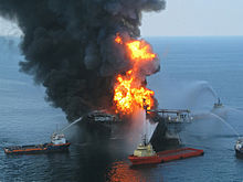 220px-Deepwater_Horizon_offshore_drilling_unit_on_fire_2010.jpg