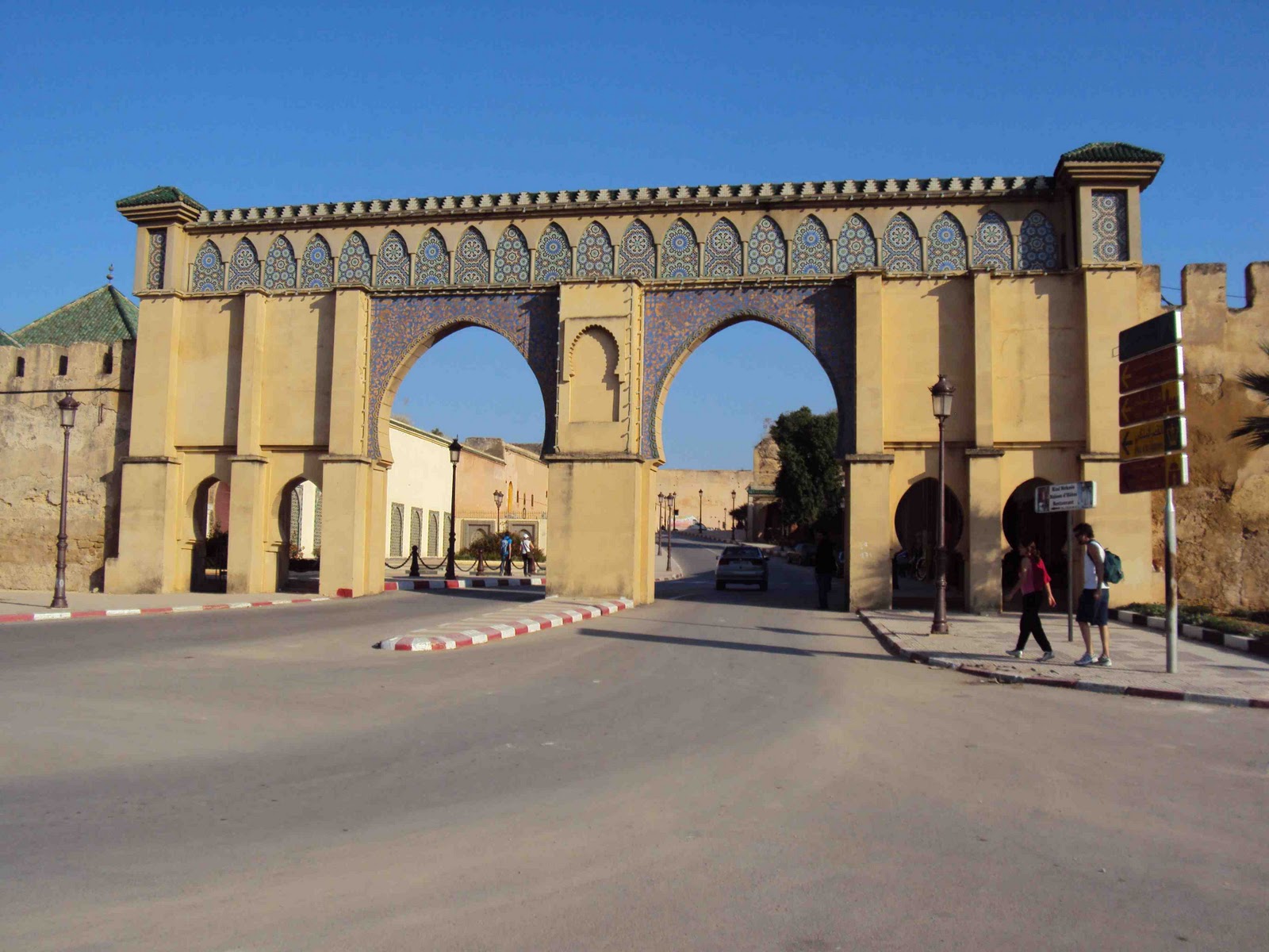 walls+in+meknes.jpg