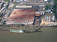 220px-Ford_Dagenham.jpg