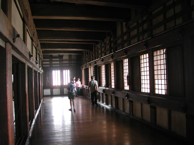 17_inside_castle.jpg