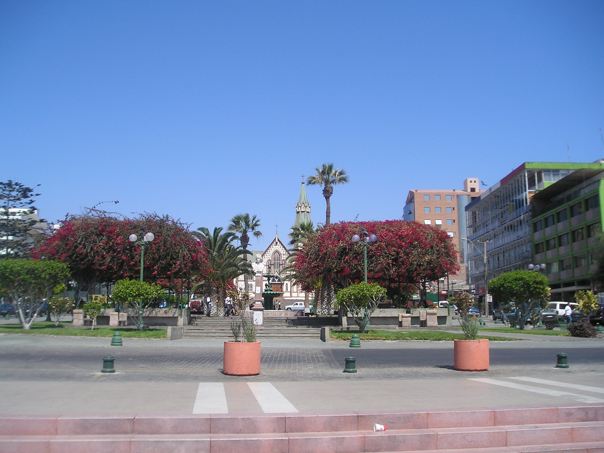 AricaPlazaColon.jpg