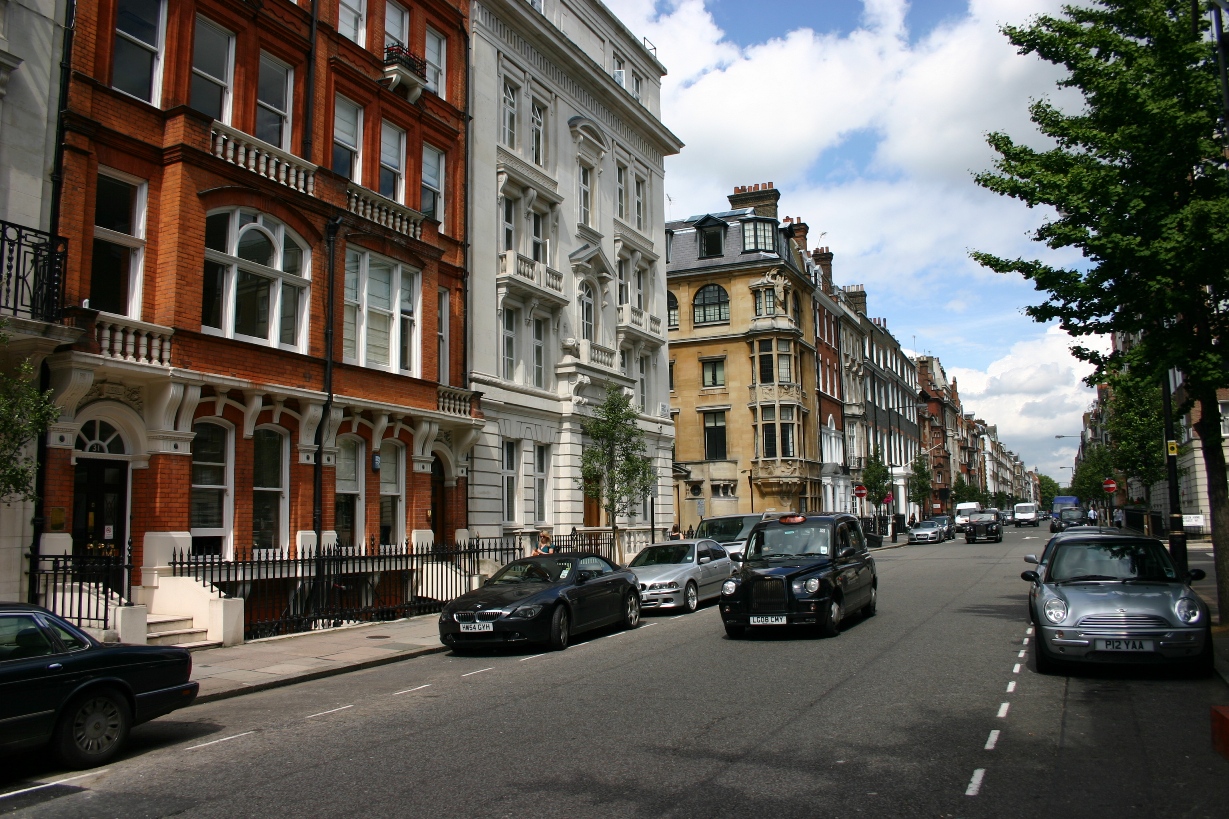 Harley%20Street,%20London%20-%2001.JPG